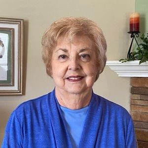 Meet your Posher, Nora